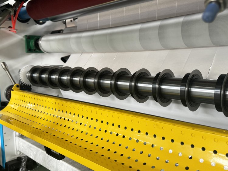 white banana roller 900A