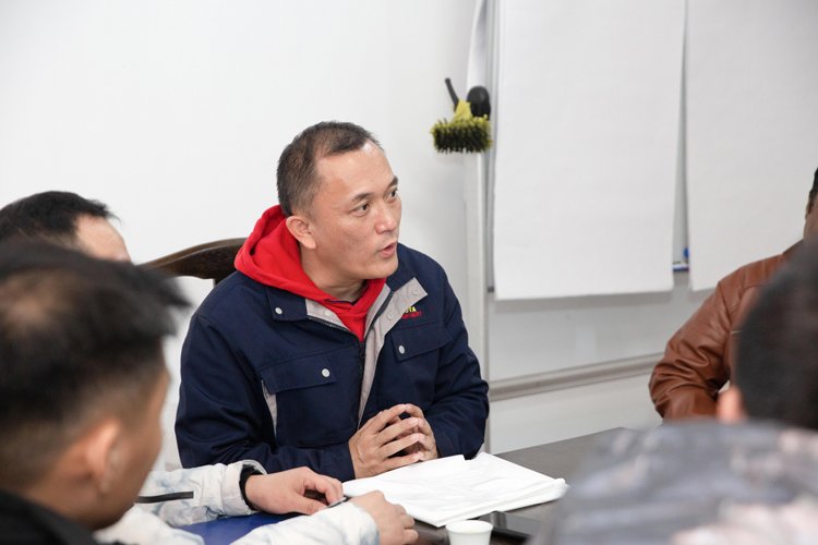 GM Bruce Zhou