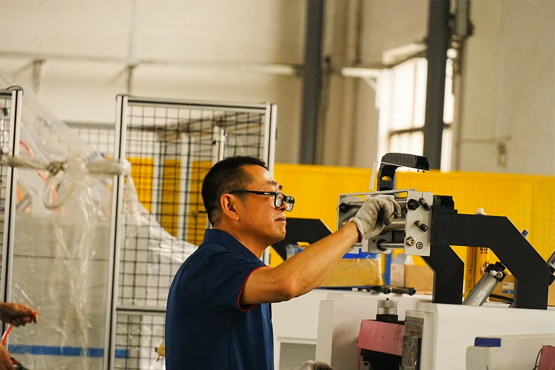 GU-1125x750